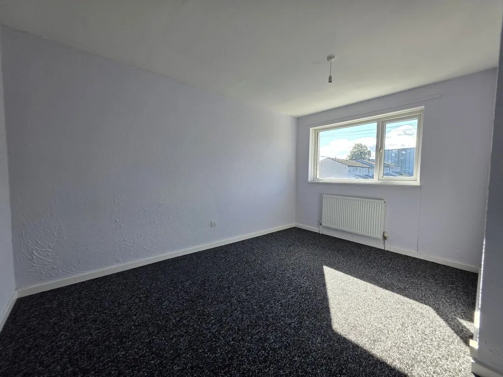 Midland Garth, Leeds LS10 2RF, photo 6