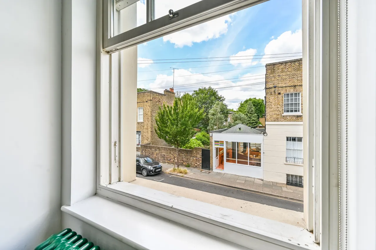 Flat 3, 28a Elizabeth Avenue, London, photo 8