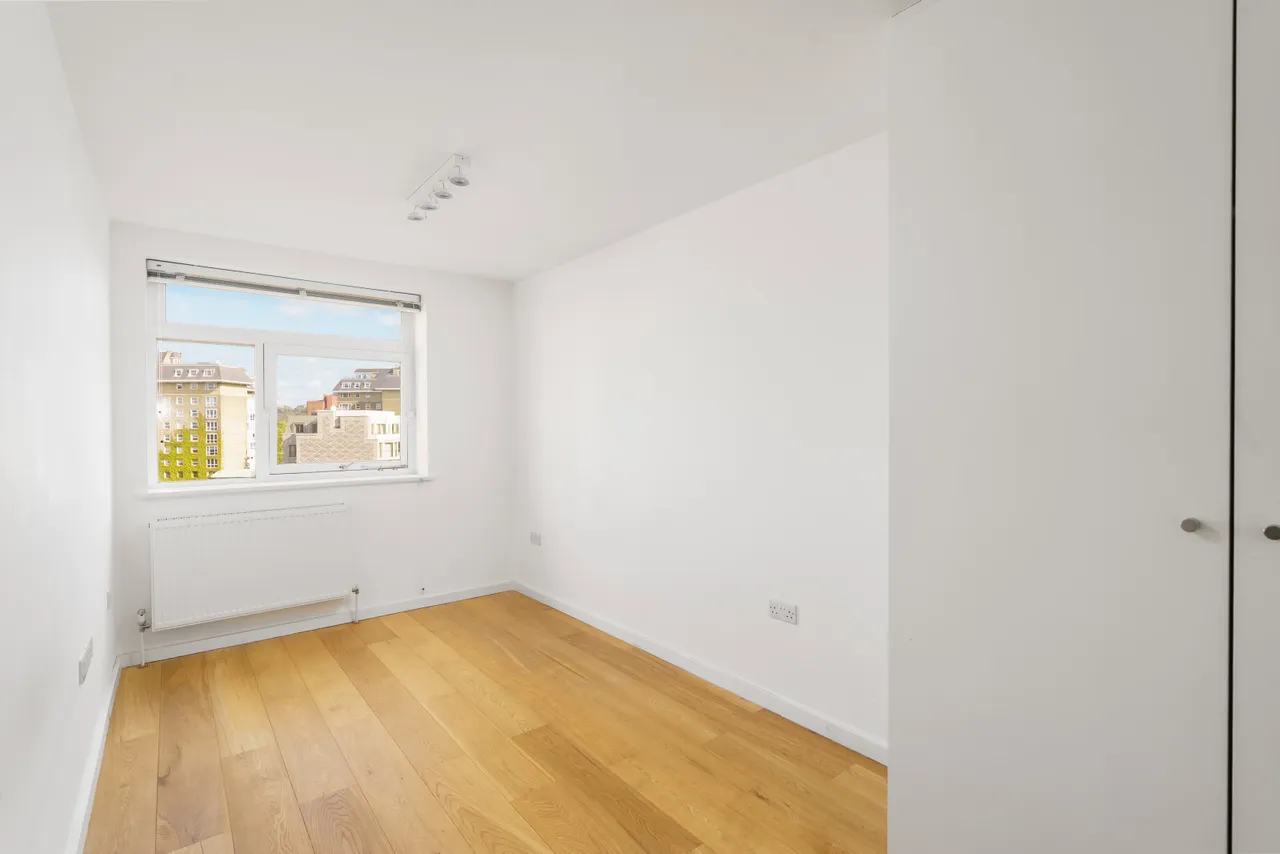 Sheringham, Queensmead, St John's Wood, London, NW8 6RB, photo 8