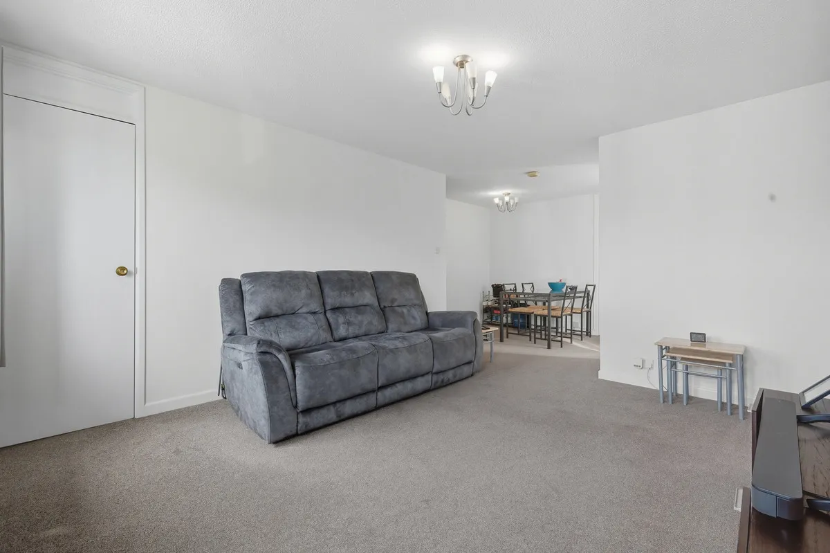 Camellia Close, Romford, Harold Wood, RM3 0XW, photo 12