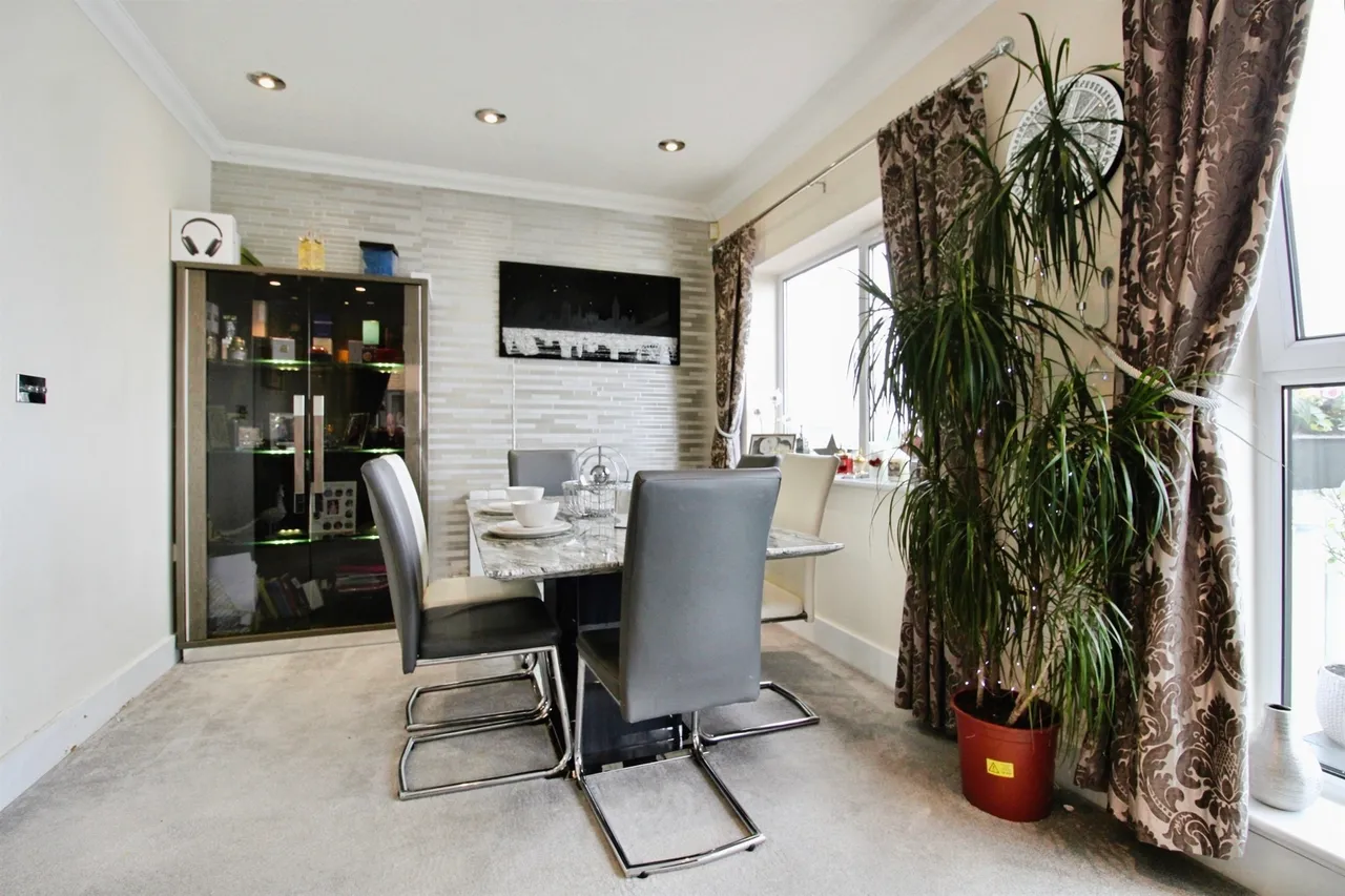 Marconi Avenue, Penarth, CF64, photo 3
