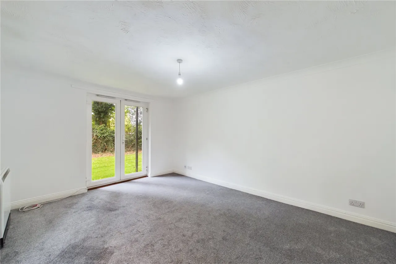 Gould Close, Newbury, RG14, photo 4