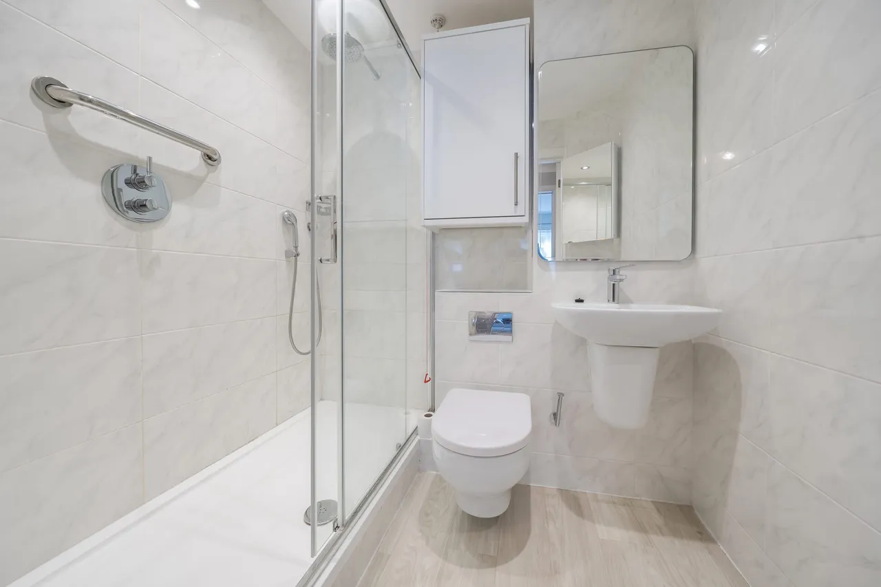 Palace Gate, Odiham, Hook, RG29 1JZ, photo 8