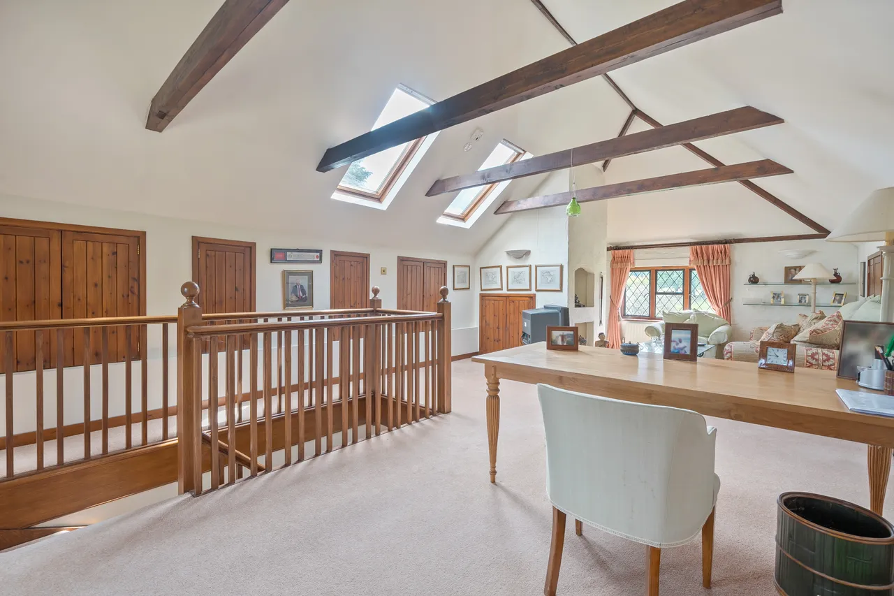 Guildford Road, Effingham, KT24, photo 9