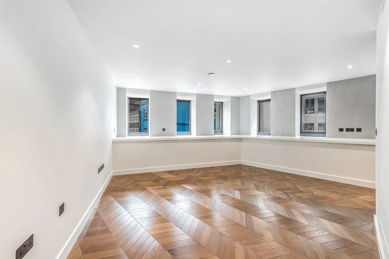 1 bed flat to rent — 33 Newton Street, Covent Garden, London, WC2B 5EL
