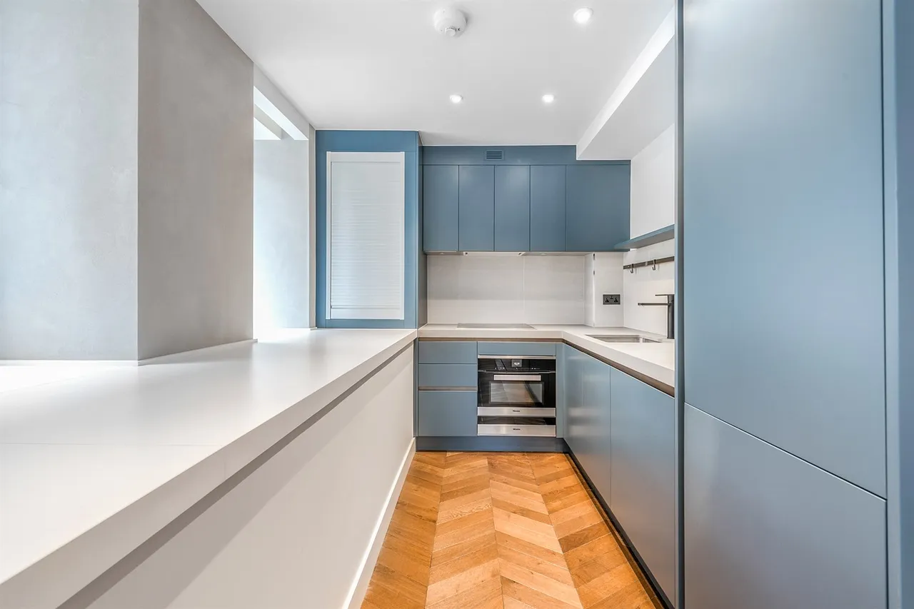 33 Newton Street, Covent Garden, London, WC2B 5EL, photo 2