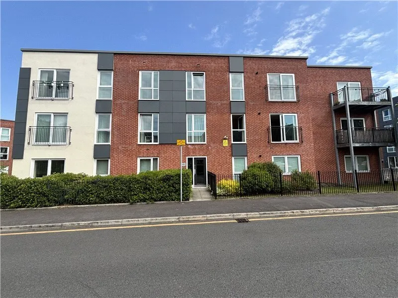 2 bed flat for sale — Sheen Gardens, Manchester, Greater Manchester, M22