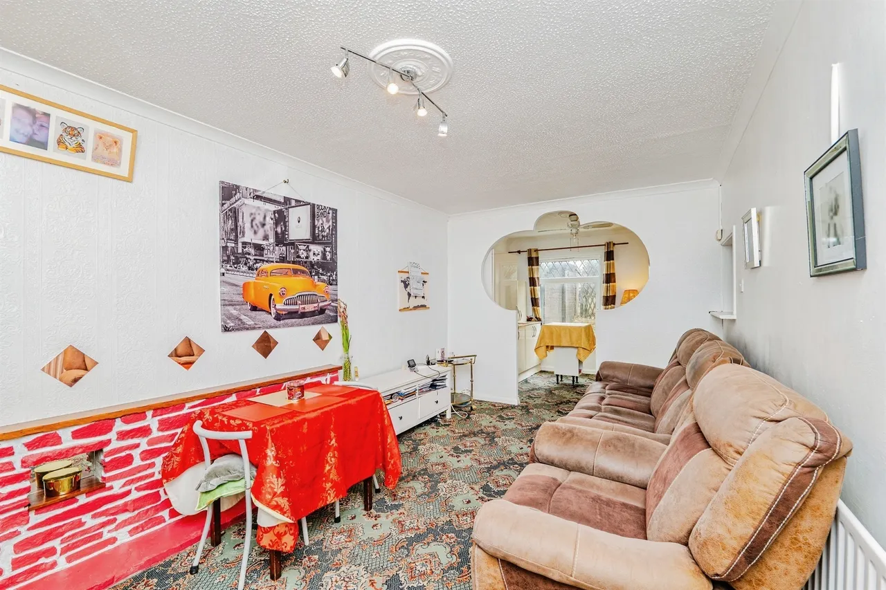 Jubilee Crescent, Bridgend, CF32, photo 6