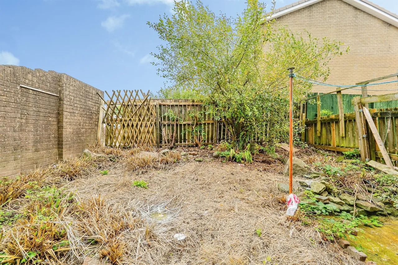 Jubilee Crescent, Bridgend, CF32, photo 2
