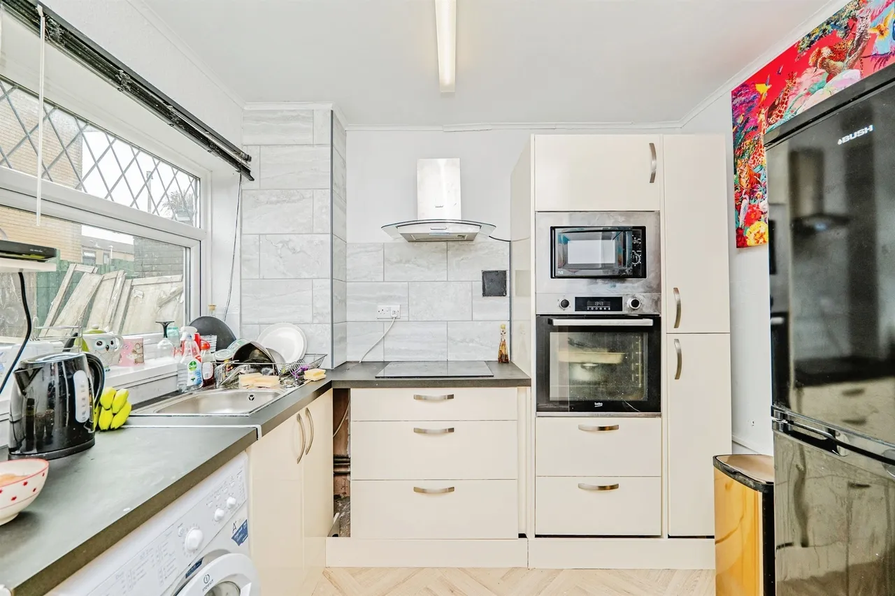 Jubilee Crescent, Bridgend, CF32, photo 5