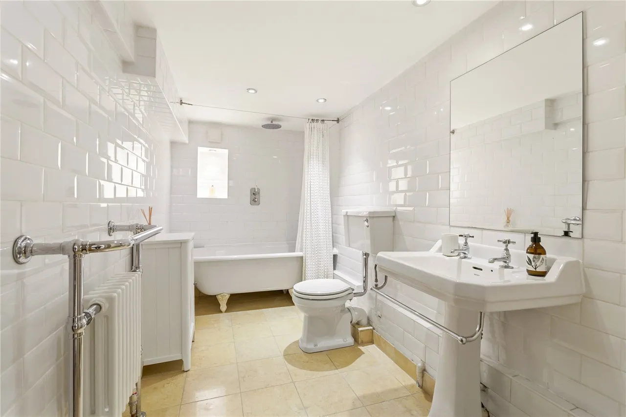 Grandison Road, London, SW11, photo 8