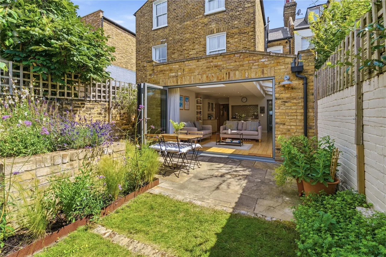 Grandison Road, London, SW11, photo 11