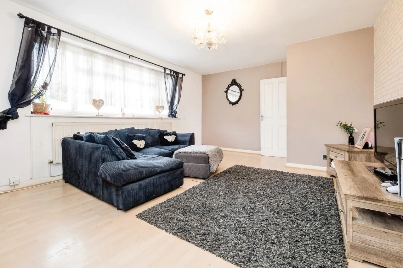 Stirling Close, Rainham, RM13, photo 7