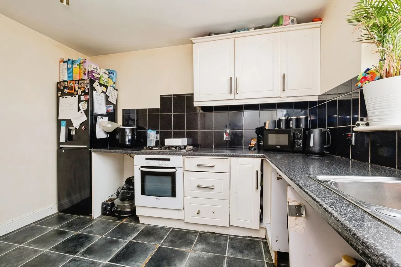 Stirling Close, Rainham, RM13, photo 8