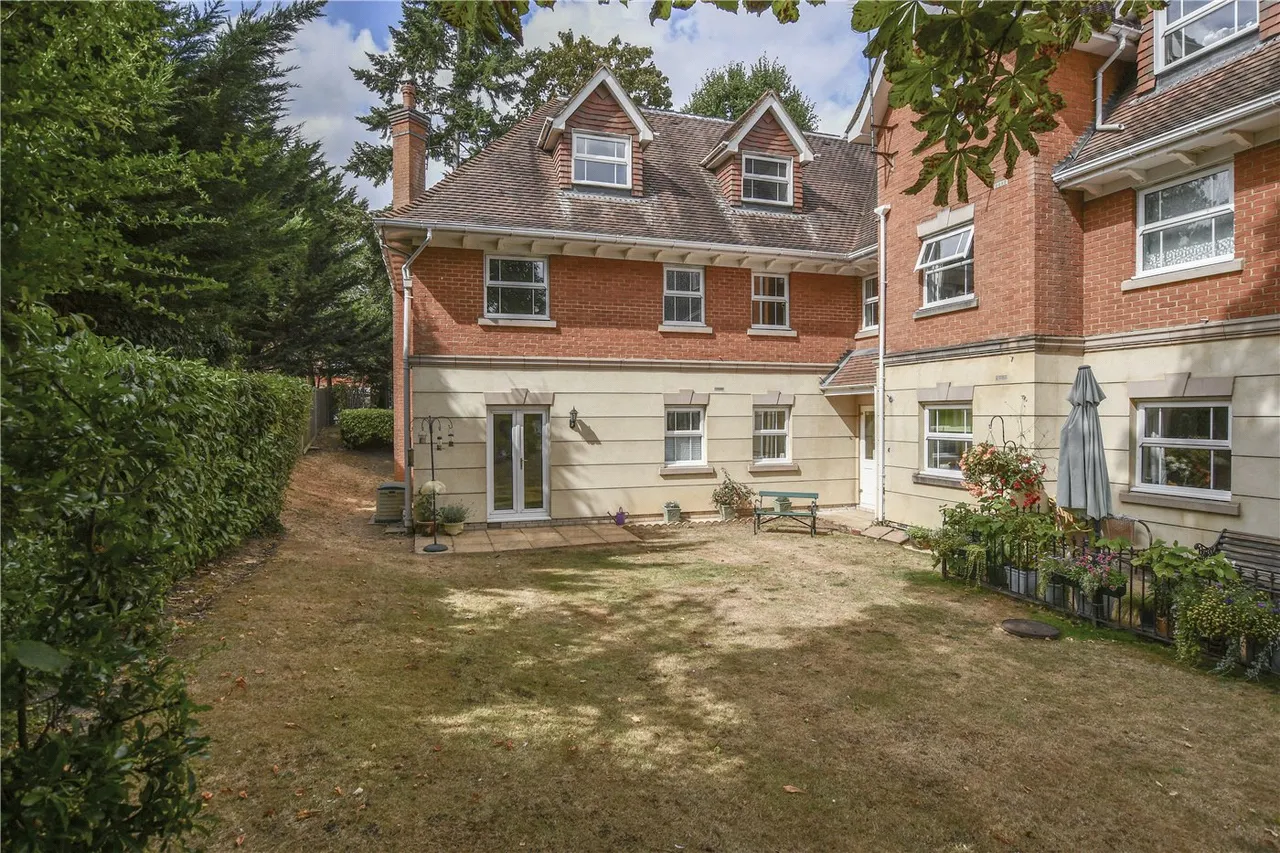 Danesfield, Wiltshire Road, Wokingham, RG40, photo 10