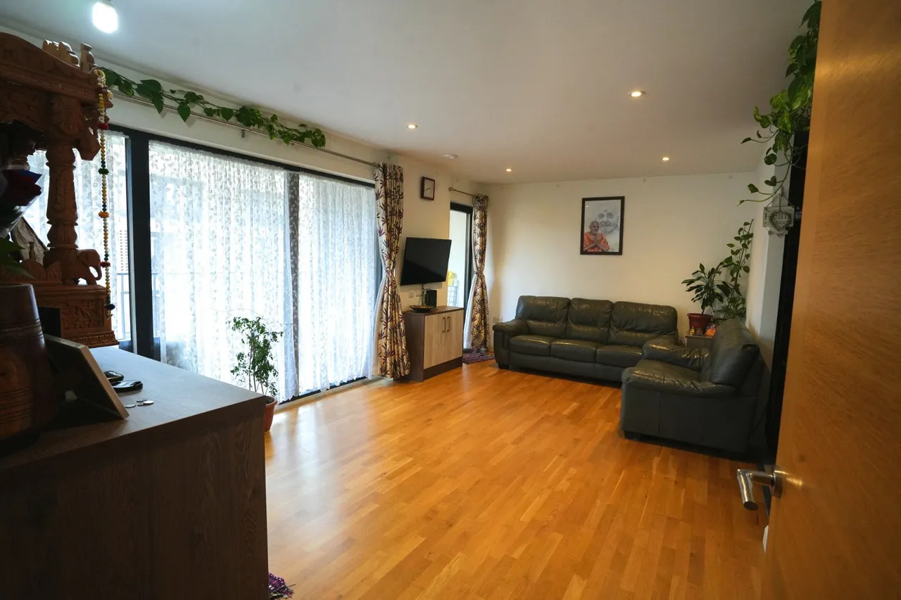 Alpine Road, London, NW9, photo 9