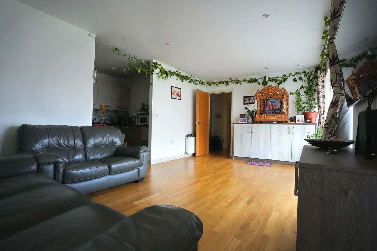 Alpine Road, London, NW9, photo 12