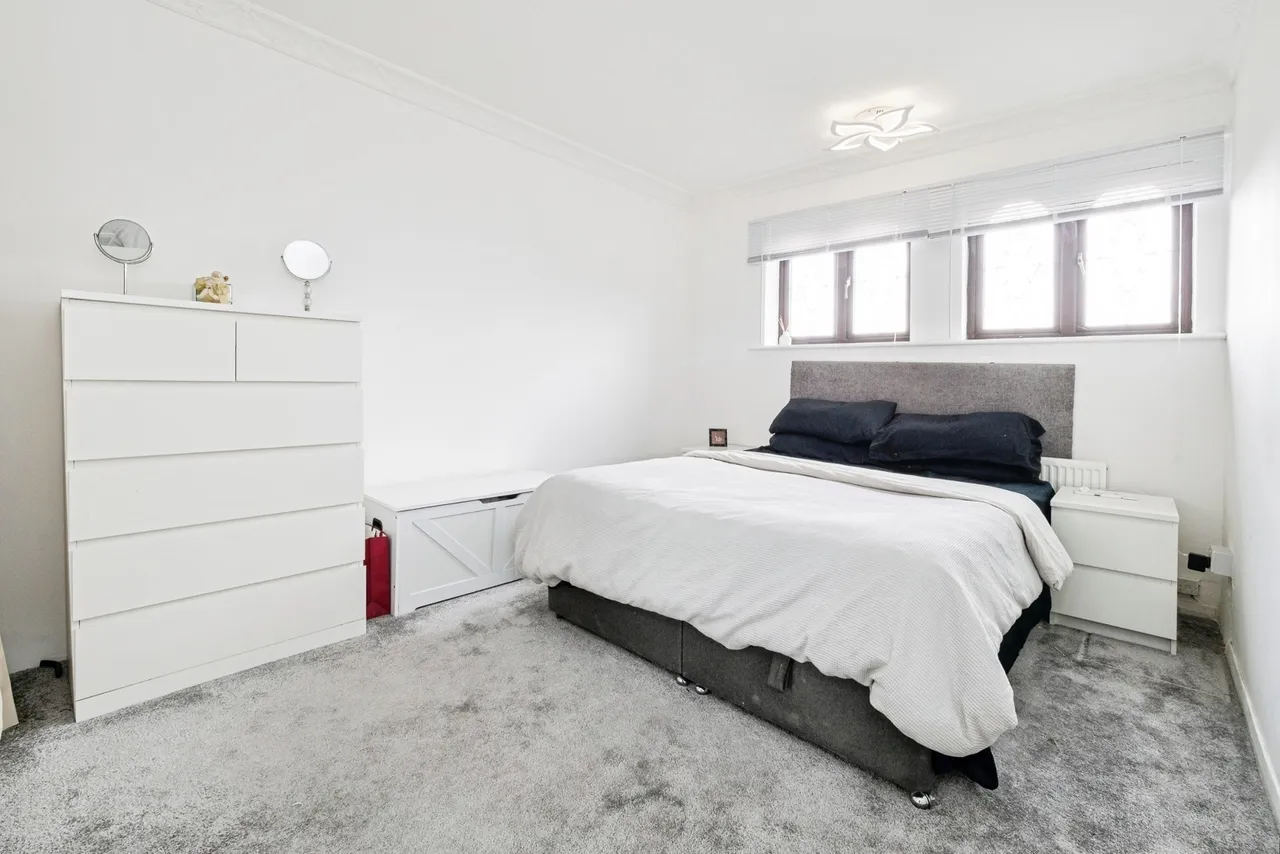 Fortin Close, South Ockendon, Essex, RM15, photo 15