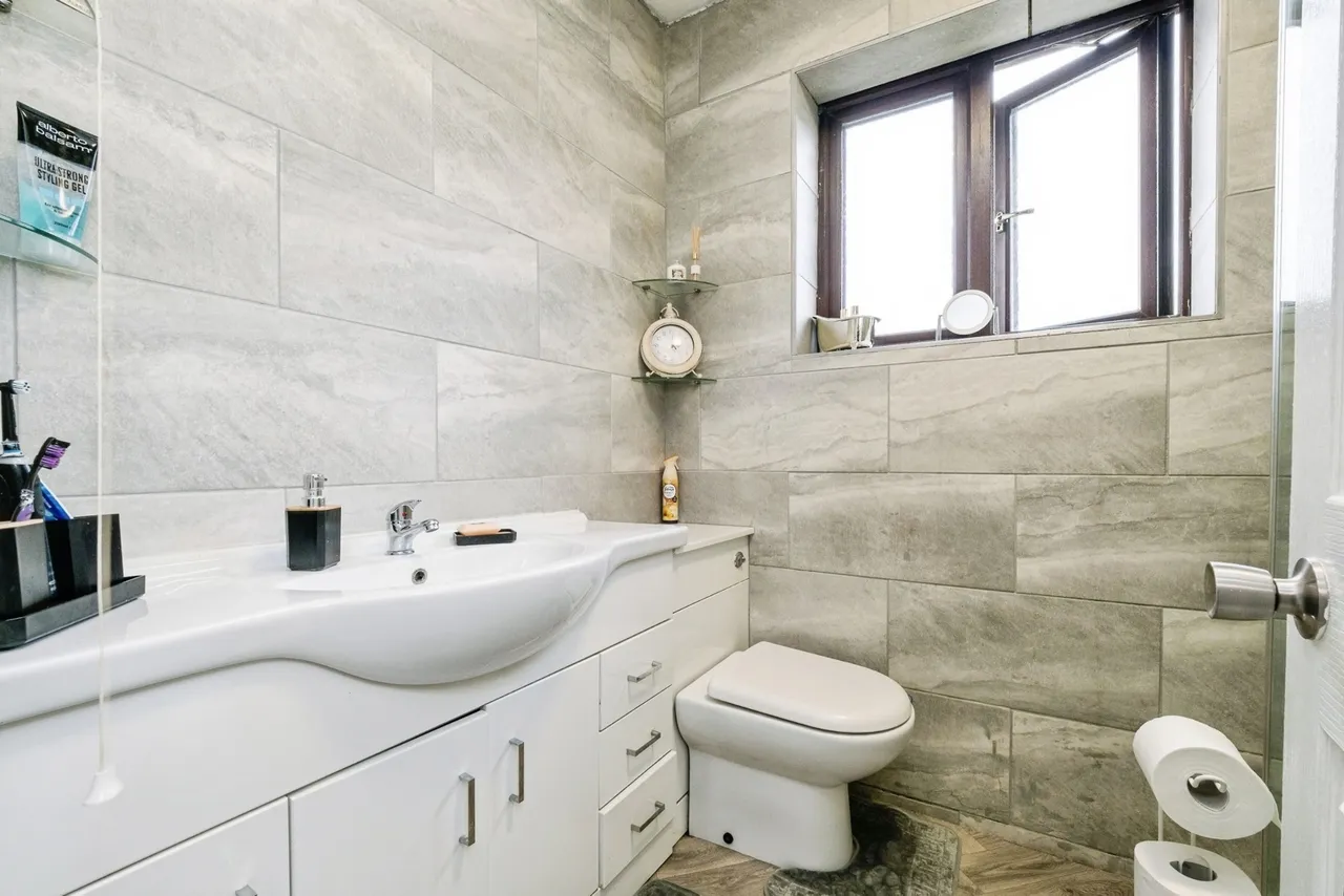 Fortin Close, South Ockendon, Essex, RM15, photo 20