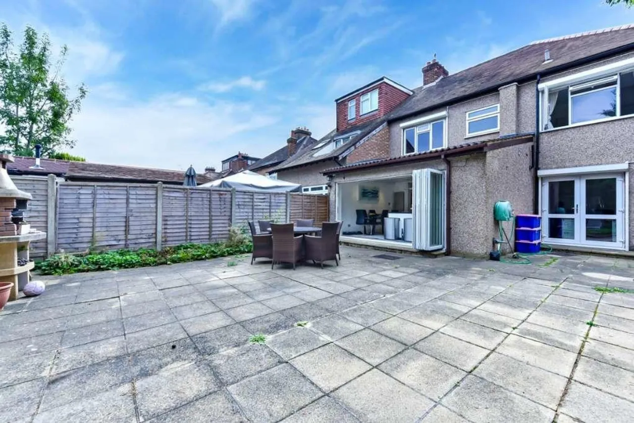 Endlebury Road, London, photo 15