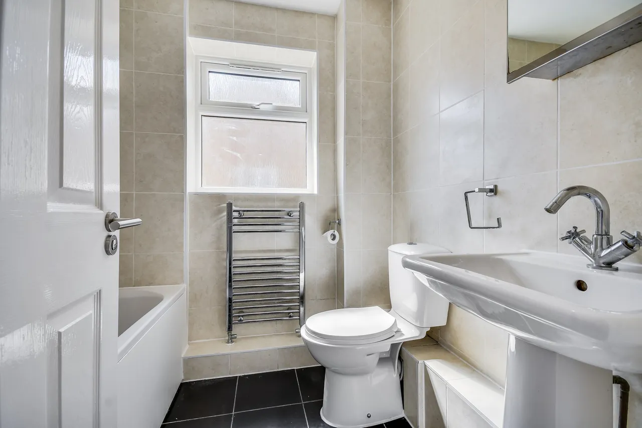 87 Beardsley Drive, Springfield, Chelmsford, Essex, CM1 6GJ, photo 8