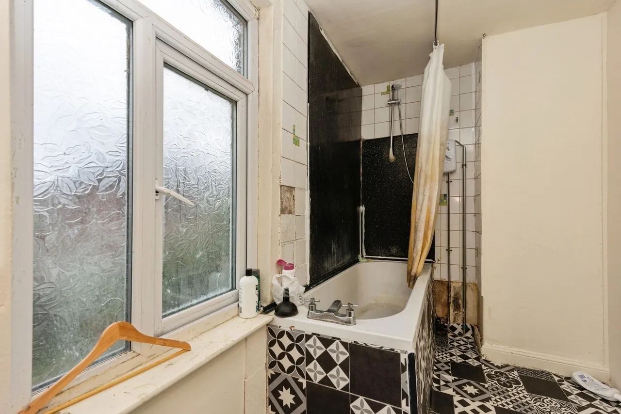 Moorton Avenue, Manchester, Greater Manchester, M19, photo 4