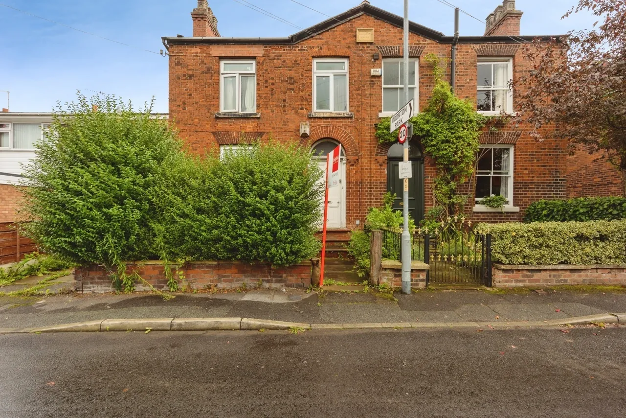 3 bed house for sale — Moorton Avenue, Manchester, Greater Manchester, M19
