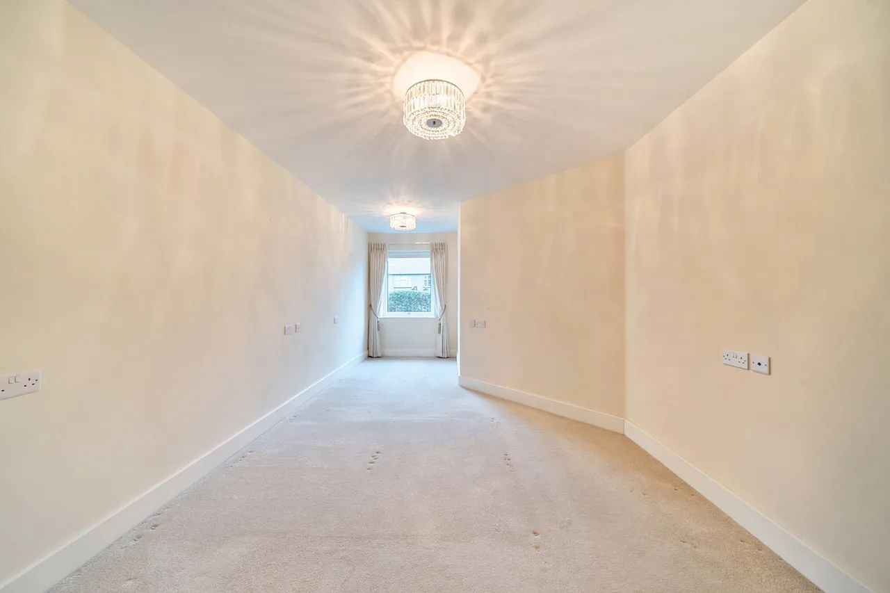 Josiah Drive, Ickenham, UB10, photo 12