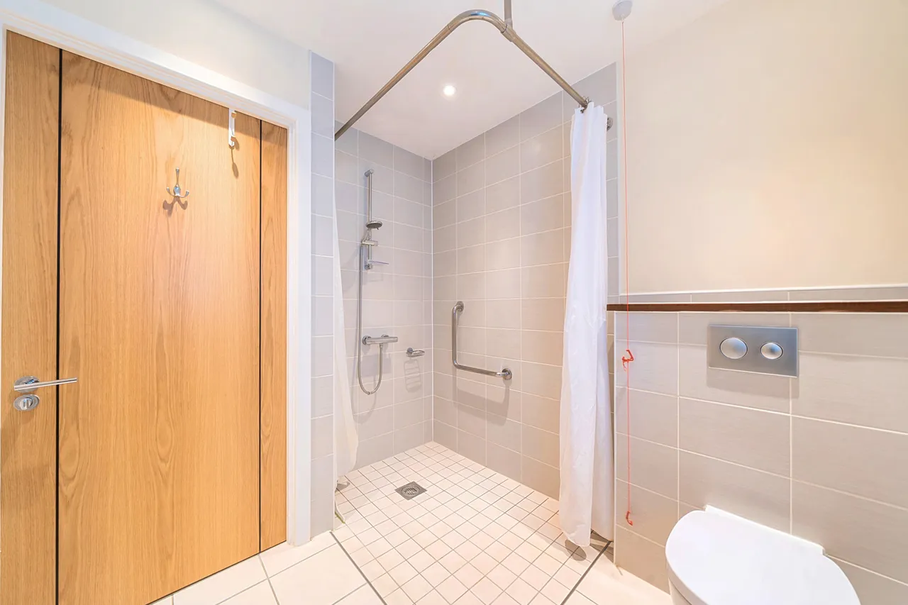 Josiah Drive, Ickenham, UB10, photo 11
