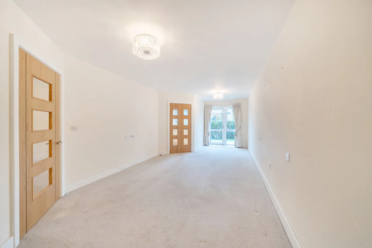 Josiah Drive, Ickenham, UB10, photo 2