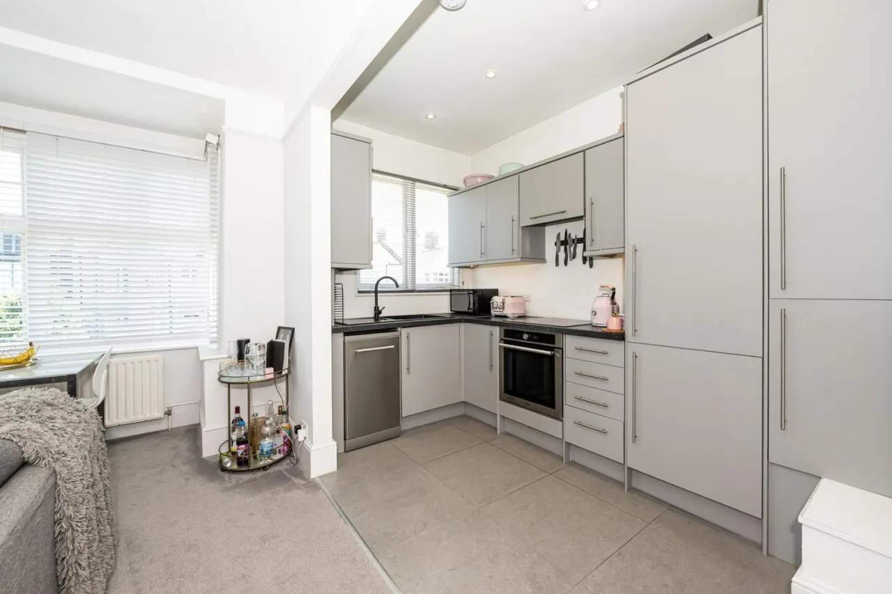 Wormholt Road, Shepherds Bush, W12, photo 4
