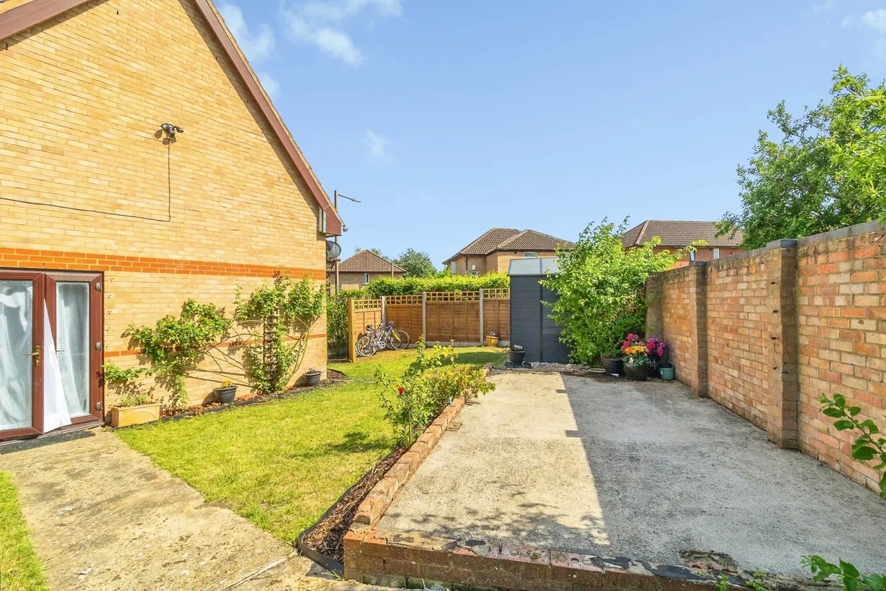 Northcroft, Shenley Lodge, Milton Keynes, Buckinghamshire, MK5, photo 17