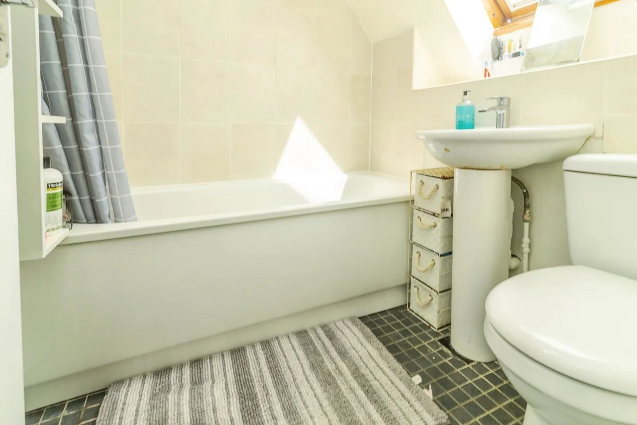 Northcroft, Shenley Lodge, Milton Keynes, Buckinghamshire, MK5, photo 11
