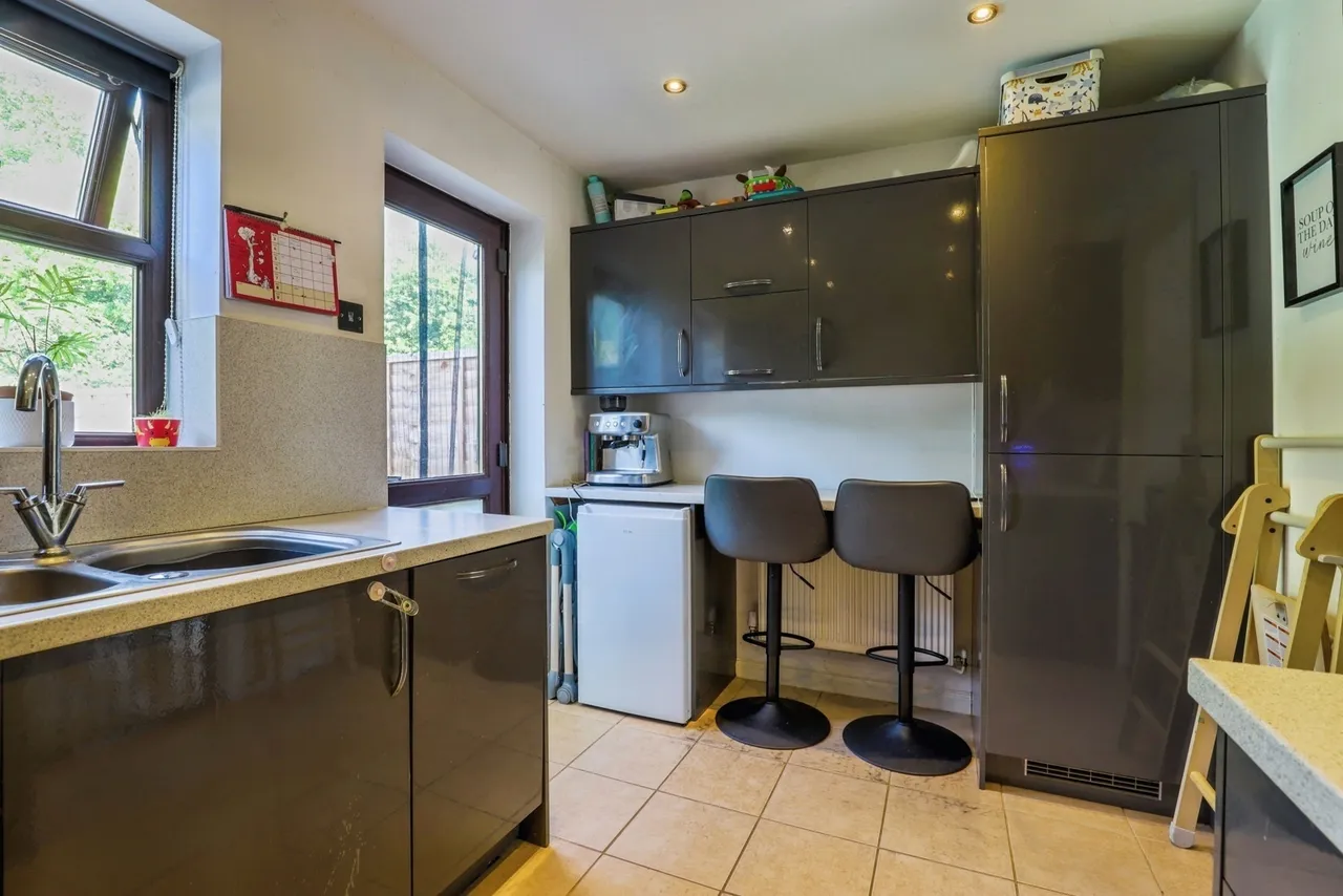 Aylewyn Green, Kemsley, Sittingbourne, Kent, ME10, photo 4