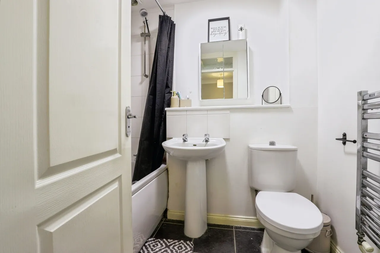 Aylewyn Green, Kemsley, Sittingbourne, Kent, ME10, photo 7