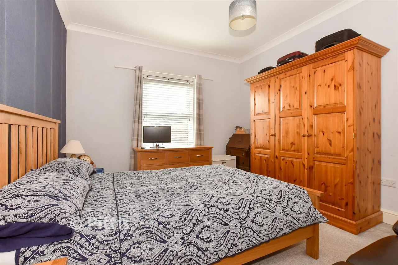 Leed Street, Sandown, PO36, photo 10