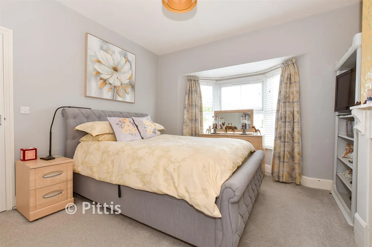 Leed Street, Sandown, PO36, photo 9