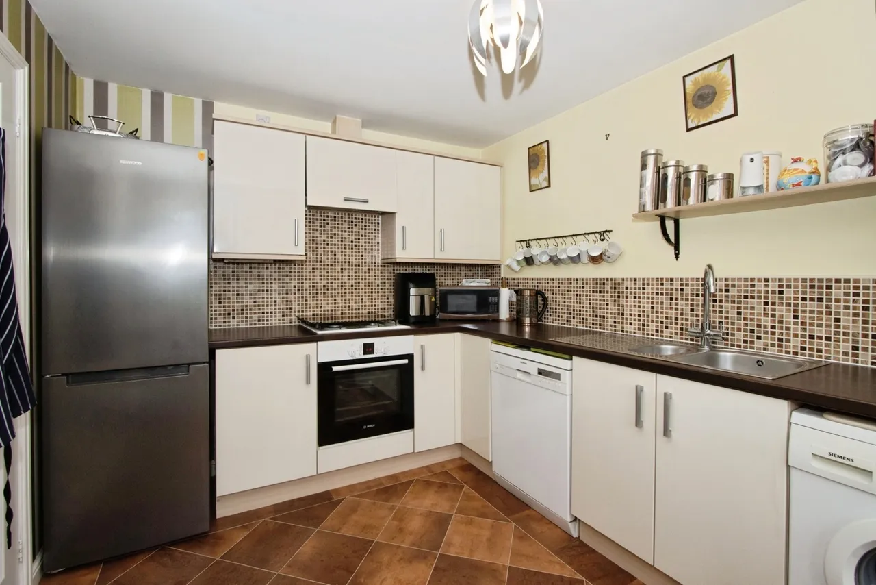 Lake View, Pontefract, WF8, photo 7