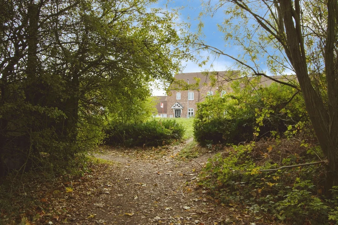 Lake View, Pontefract, WF8, photo 22