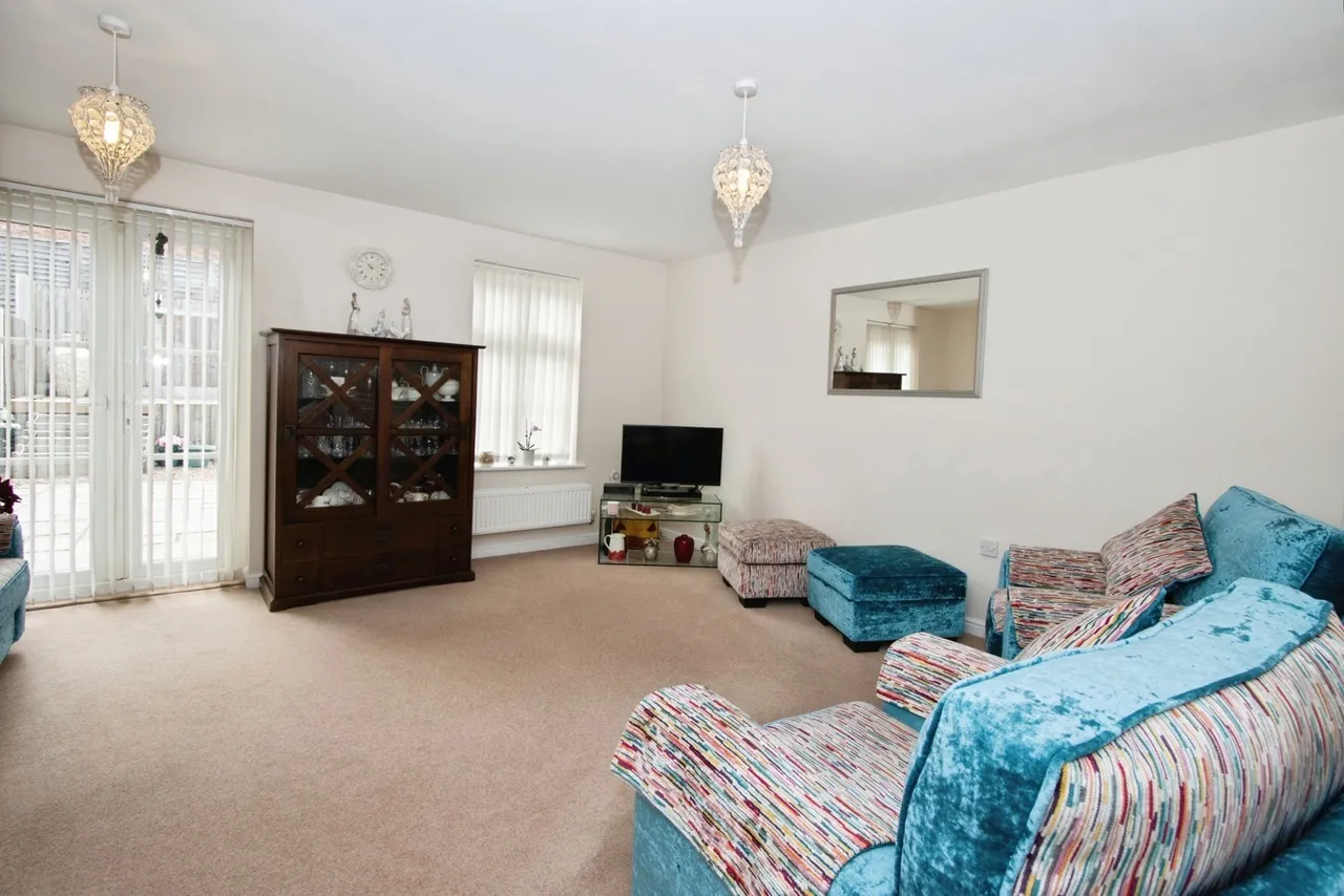 Lake View, Pontefract, WF8, photo 4