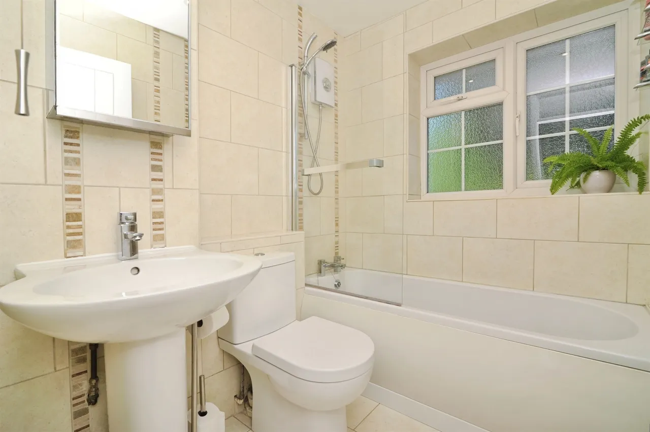 Laleham Close, St. Leonards-On-Sea, TN37, photo 13