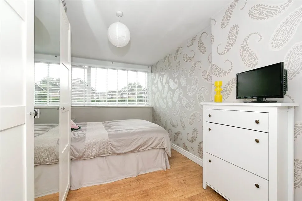 Langley Lane, Baildon, West Yorkshire, BD17, photo 8