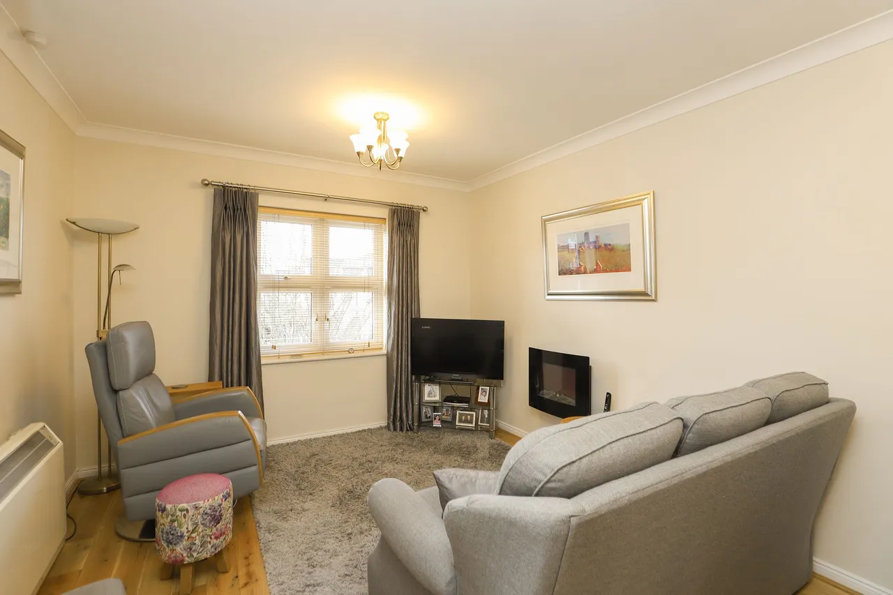 Nightingale Close, Chesterfield, S41, photo 7