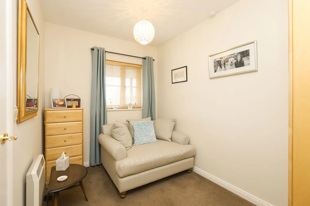 Nightingale Close, Chesterfield, S41, photo 12