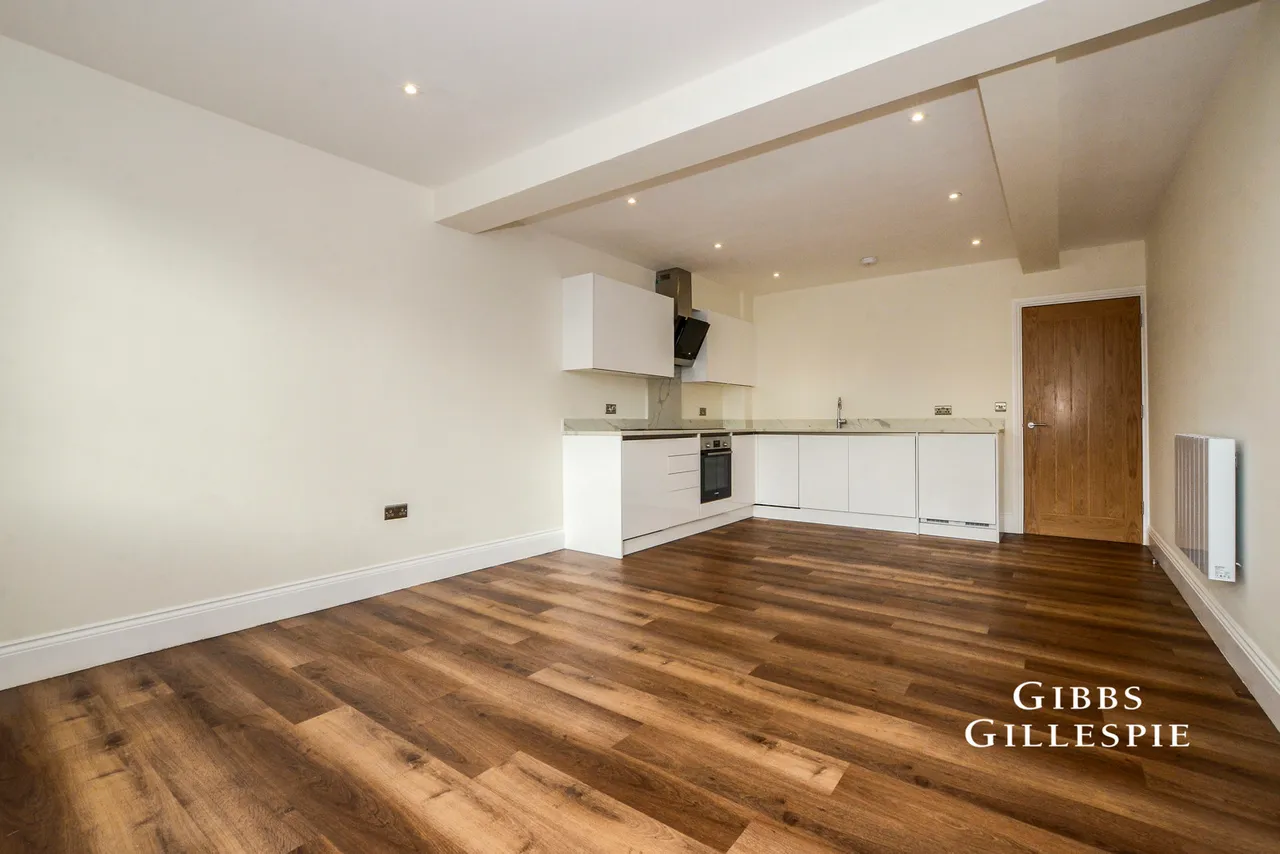 High Street, Rickmansworth Fees Apply, WD3, photo 4