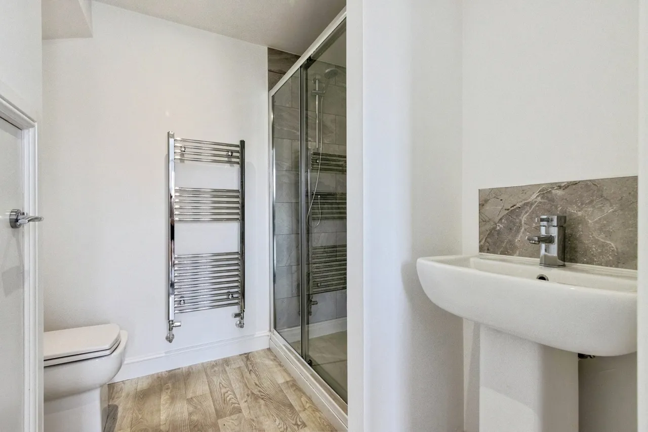 Elizabeth Court, WAKEFIELD, West Yorkshire, WF2, photo 3