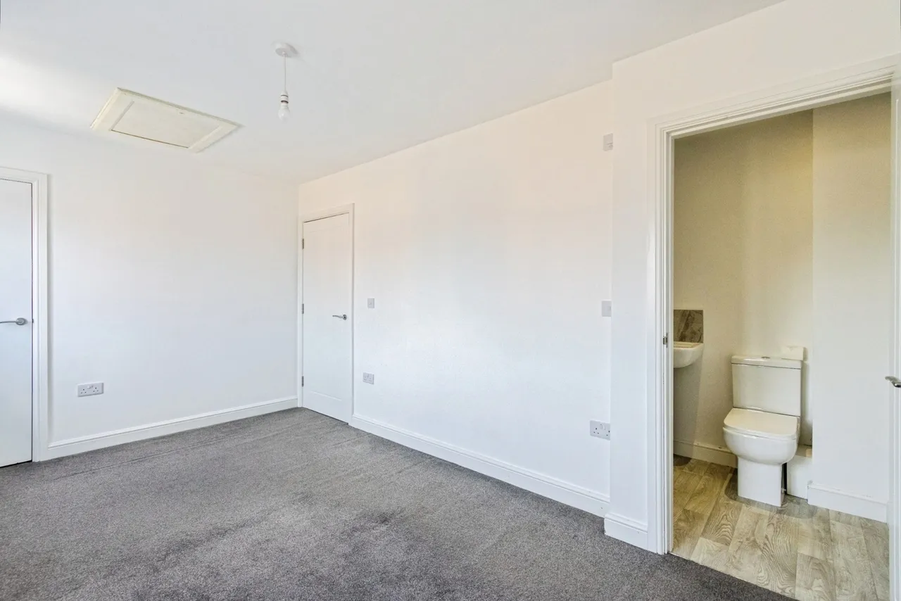 Elizabeth Court, WAKEFIELD, West Yorkshire, WF2, photo 11