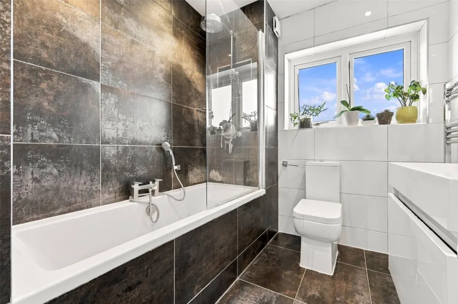 with 3 bedrooms in Sawbridgeworth, CM21, photo 9