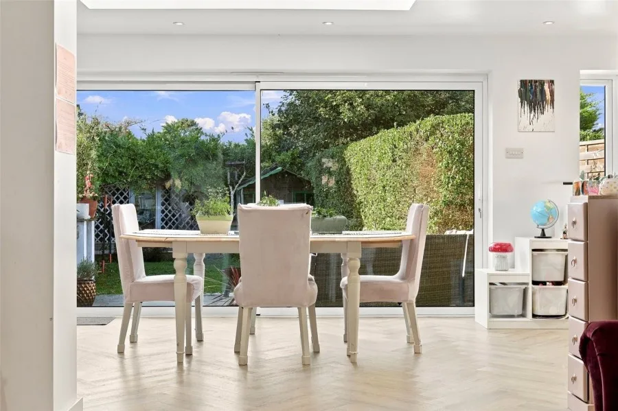 with 3 bedrooms in Sawbridgeworth, CM21, photo 7