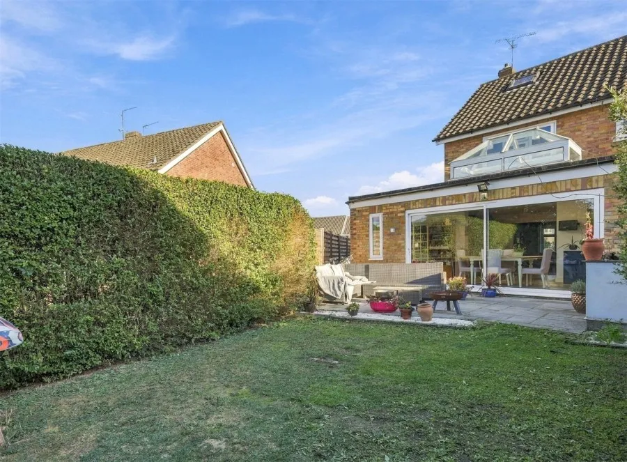 with 3 bedrooms in Sawbridgeworth, CM21, photo 3